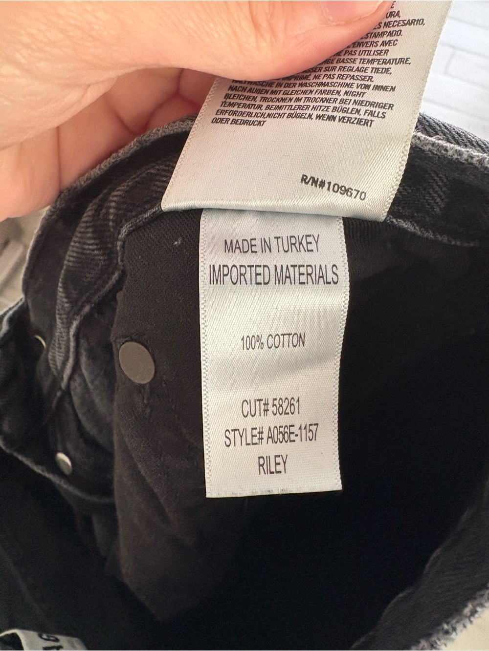 Agolde Riley Black Cropped High Rise Straight Jeans - Picture 5 of 5
